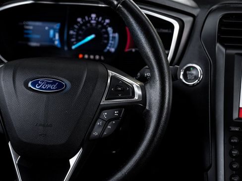 Used 2017 Ford Fusion Titanium image 27