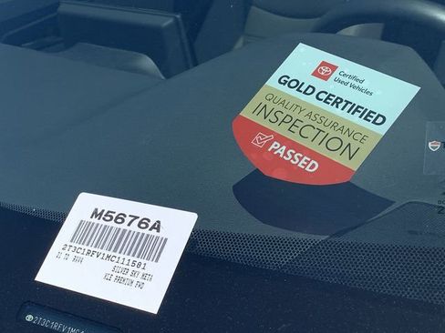 Certified 2021 Toyota RAV4 XLE Premium FWD image 40