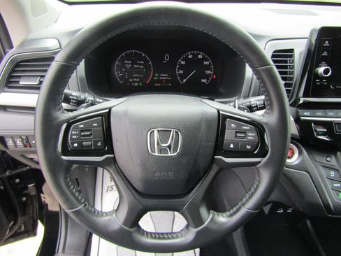 Used 2025 Honda Odyssey EX-L image 10