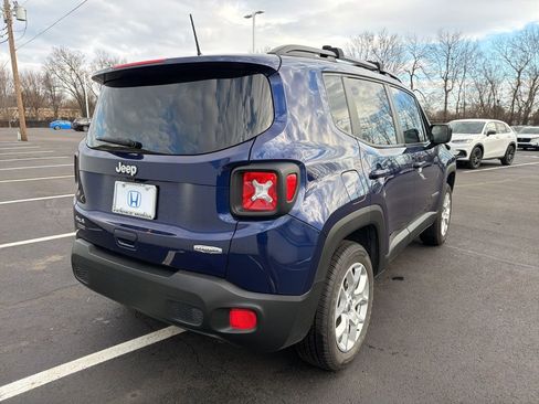 Used 2018 Jeep Renegade Latitude w/ UConnect 8.4 Nav Group image 5