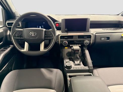New 2026 Toyota Tacoma TRD Off-Road AWD/4WD image 19