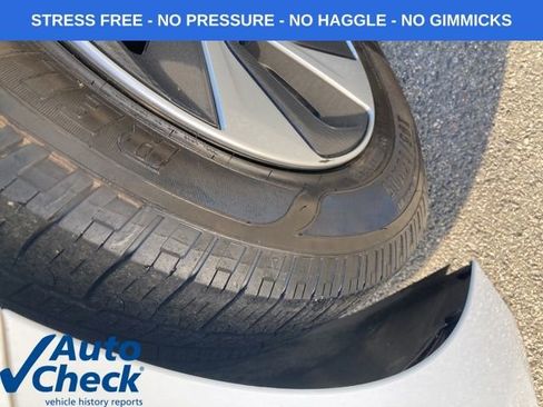 Used 2019 Hyundai Ioniq SEL image 13