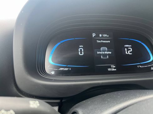 Used 2026 Hyundai Venue SEL FWD image 40