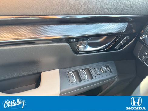 Certified 2025 Honda CR-V EX-L image 19