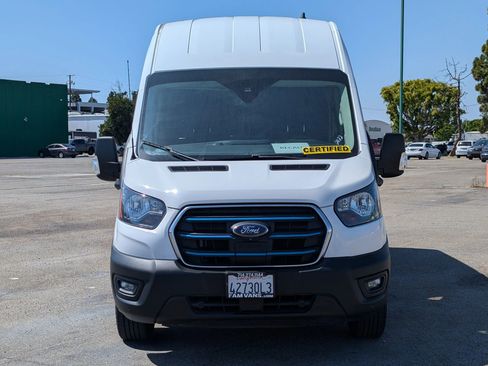 Used 2022 Ford E-Transit 148 High Roof Extended RWD image 2