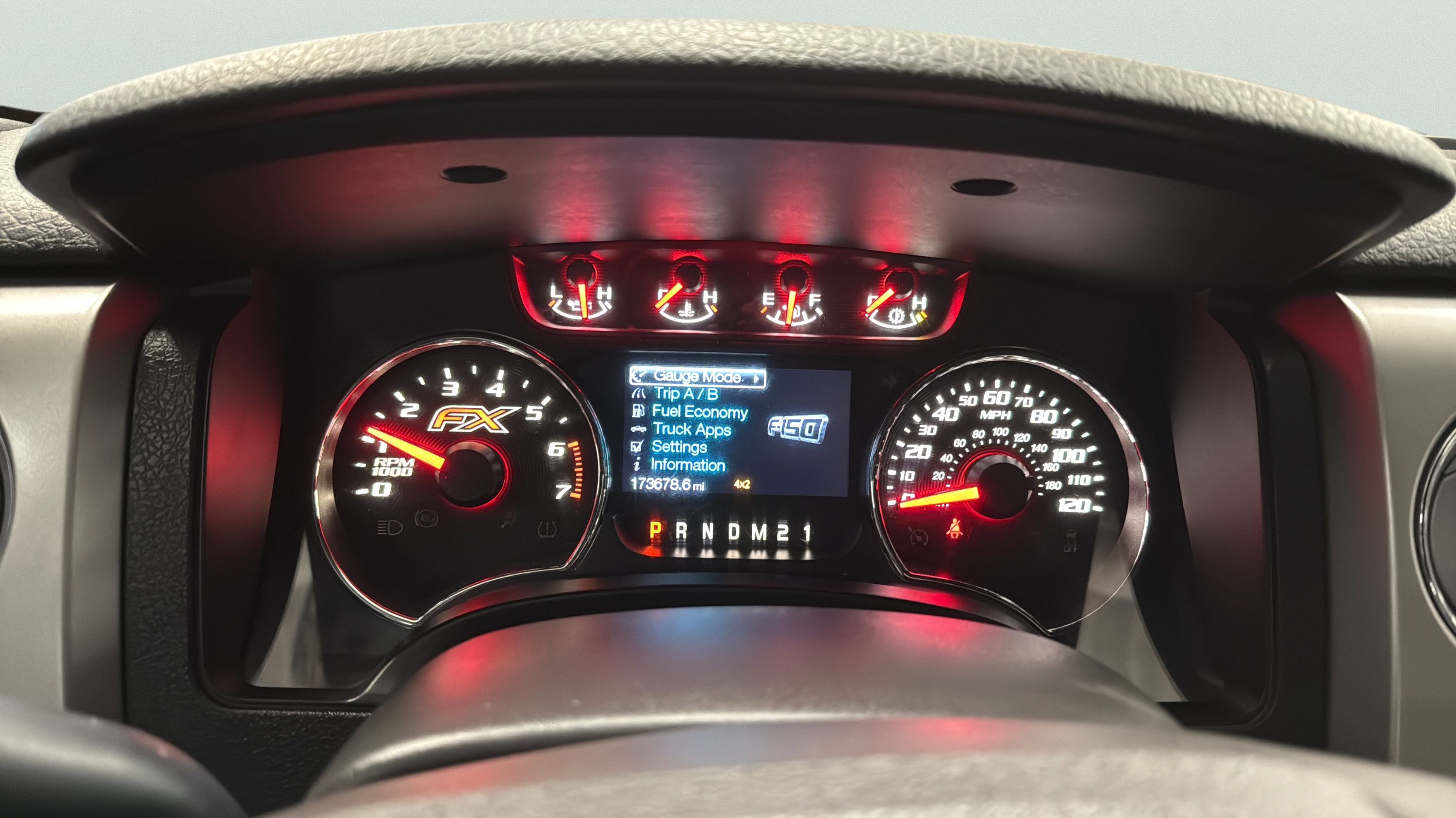 Used 2014 Ford F150 FX4 w/ Equipment Group 402A Luxury AWD/4WD image 20