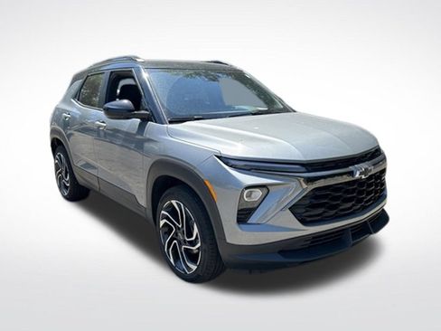 Used 2025 Chevrolet TrailBlazer RS w/ Convenience Package AWD/4WD image 8