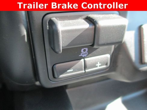 Used 2022 GMC Sierra 1500 AT4 image 16