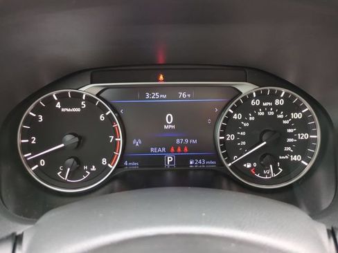 New 2025 Nissan Altima 2.5 SR w/ SR Premium Package FWD image 29