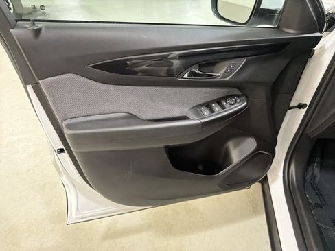 Used 2025 Chevrolet TrailBlazer LT AWD/4WD image 17