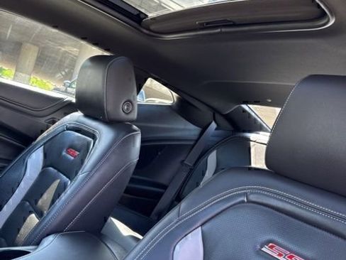 Used 2019 Chevrolet Camaro SS RWD image 16
