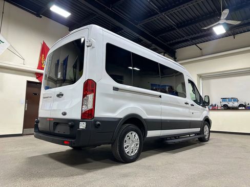 Used 2015 Ford Transit 250 148 Medium Roof image 7