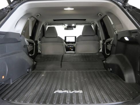 Used 2023 Toyota RAV4 XLE Premium AWD/4WD image 28