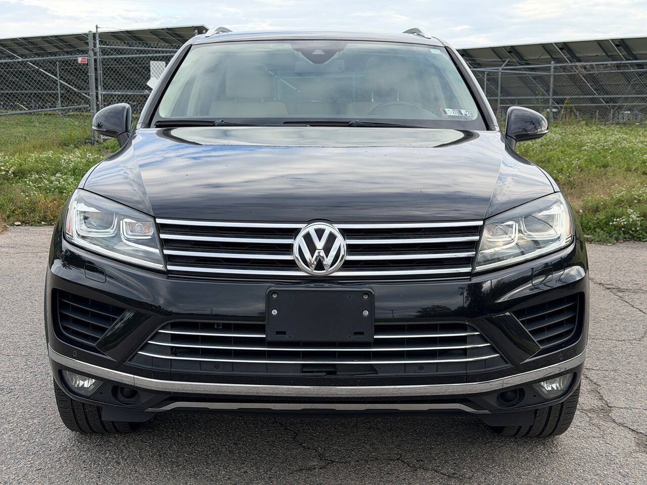 Used 2016 Volkswagen Touareg VR6 AWD/4WD image 8