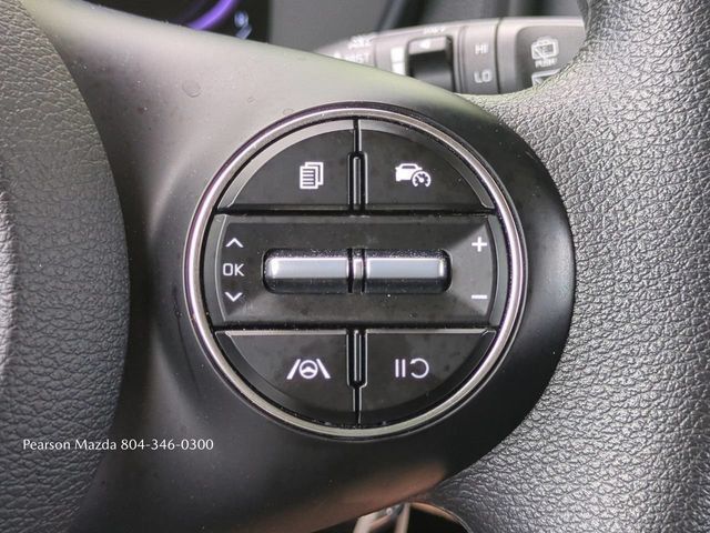 Used 2025 Kia Soul LX w/ LX Technology Package FWD image 25