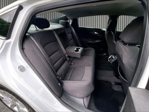 Used 2023 Chevrolet Malibu LT FWD image 28