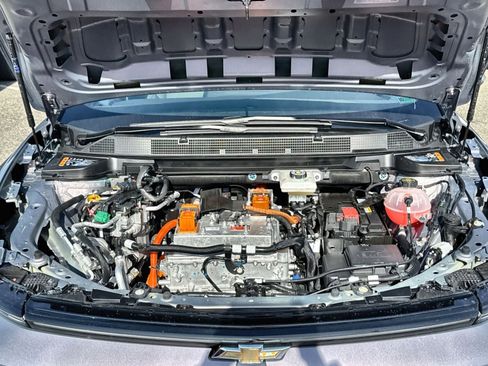 New 2026 Chevrolet Equinox EV LT image 27