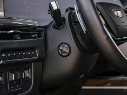 Used 2025 Cadillac Escalade Sport Platinum image 43