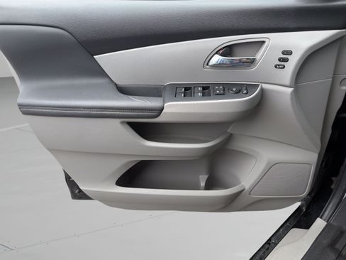 Used 2014 Honda Odyssey Touring Elite image 23