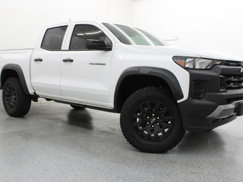Used 2023 Chevrolet Colorado Trail Boss image 1