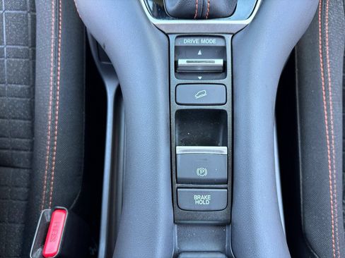 Certified 2025 Honda HR-V Sport image 24