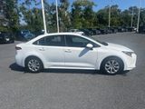 Used 2022 Toyota Corolla LE image 4