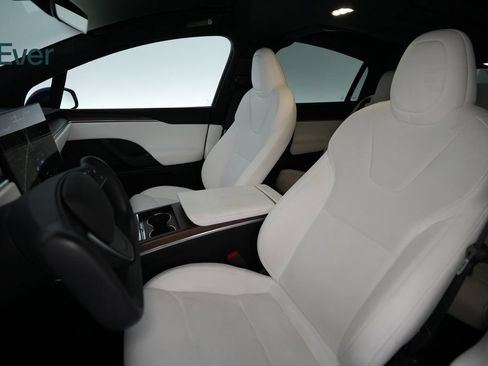 Used 2023 Tesla Model X AWD/4WD image 4