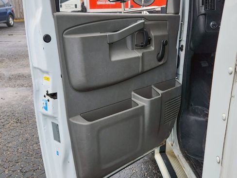 Used 2016 Chevrolet Express 3500 w/ School Bus Package RWD image 15