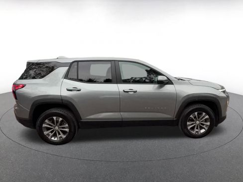 Used 2025 Chevrolet Equinox LT image 16