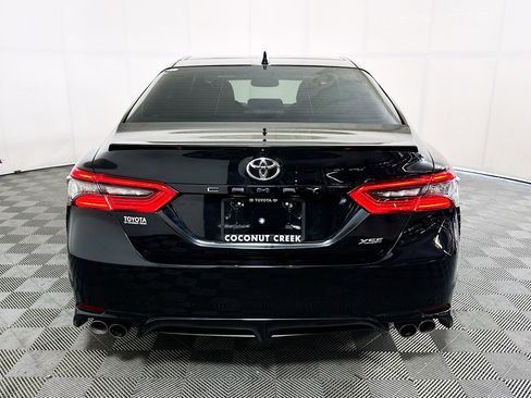 Used 2024 Toyota Camry XSE FWD image 4