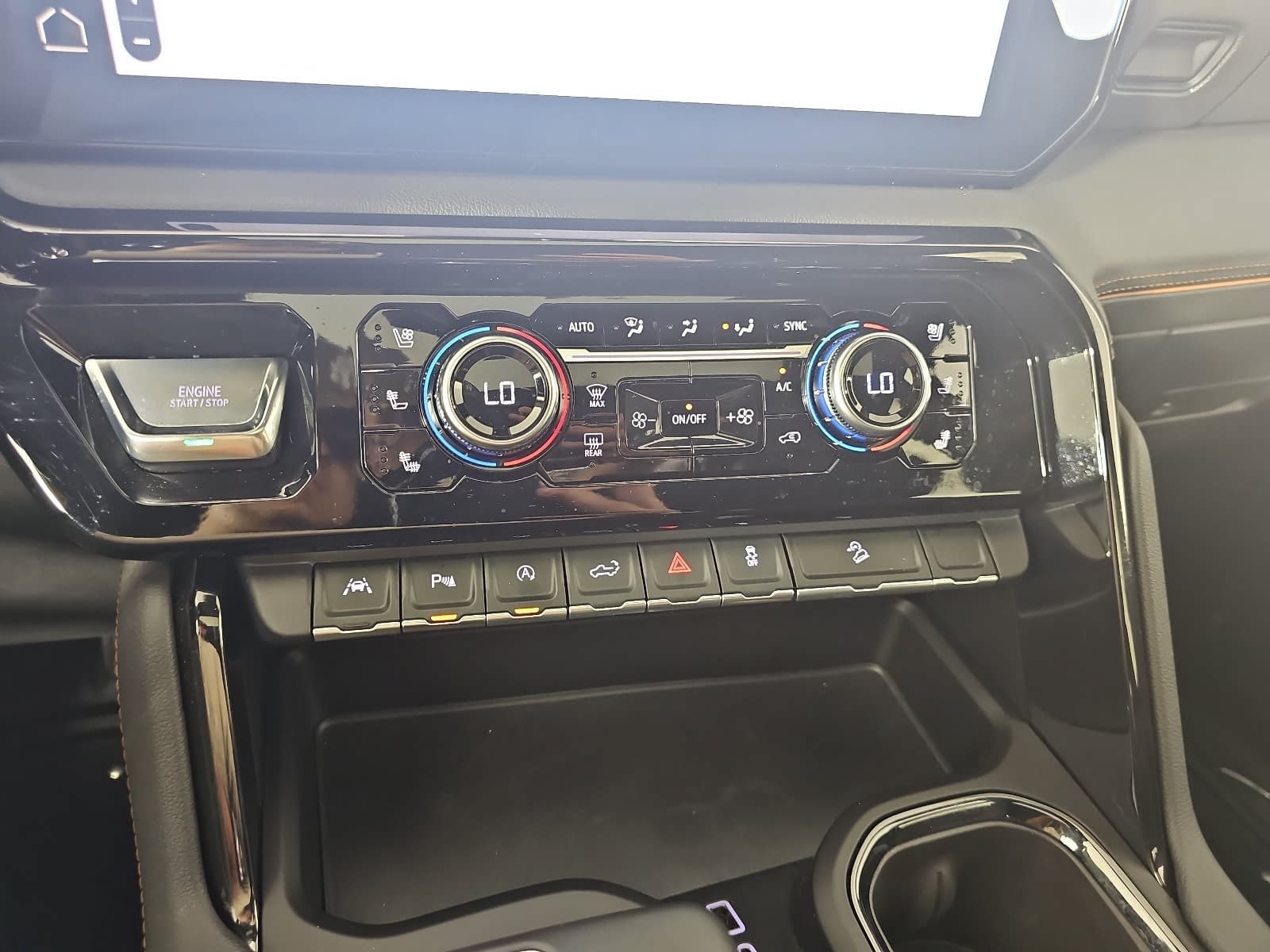 Used 2025 GMC Sierra 1500 AT4 w/ AT4 Premium Package AWD/4WD image 20