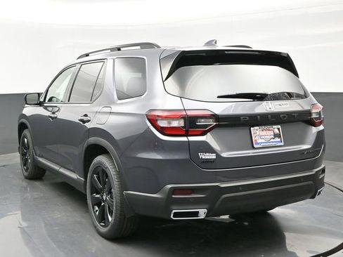Used 2025 Honda Pilot Black Edition image 4