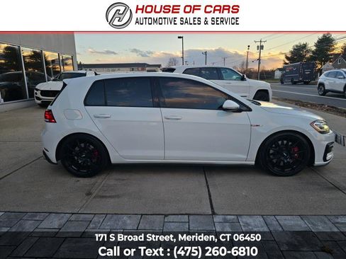 Used 2018 Volkswagen GTI SE image 3