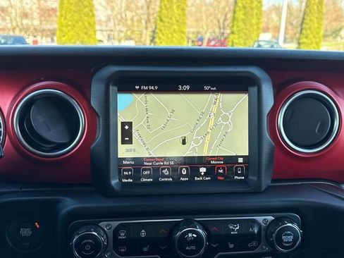 Used 2020 Jeep Wrangler Unlimited Rubicon w/ Advanced Safety Group AWD/4WD image 45