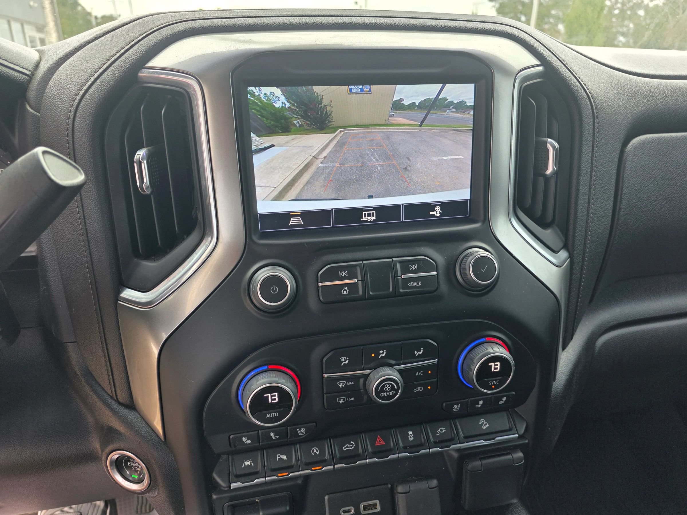Used 2022 Chevrolet Silverado 1500 LTZ w/ LTZ Premium Package AWD/4WD image 18