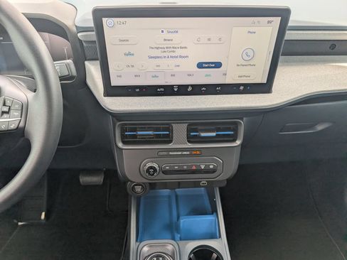 New 2026 Ford Maverick XLT AWD/4WD image 12