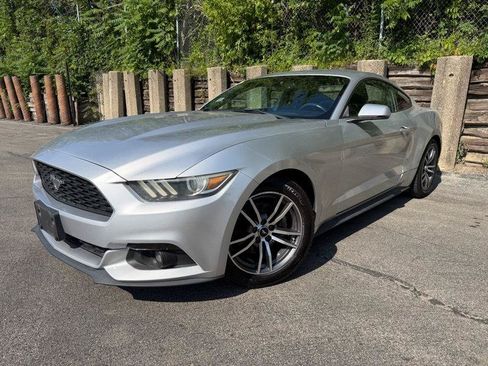 Used 2015 Ford Mustang Premium RWD image 5