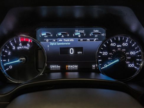 Used 2022 Ford F250 Lariat w/ Lariat Value Package image 19