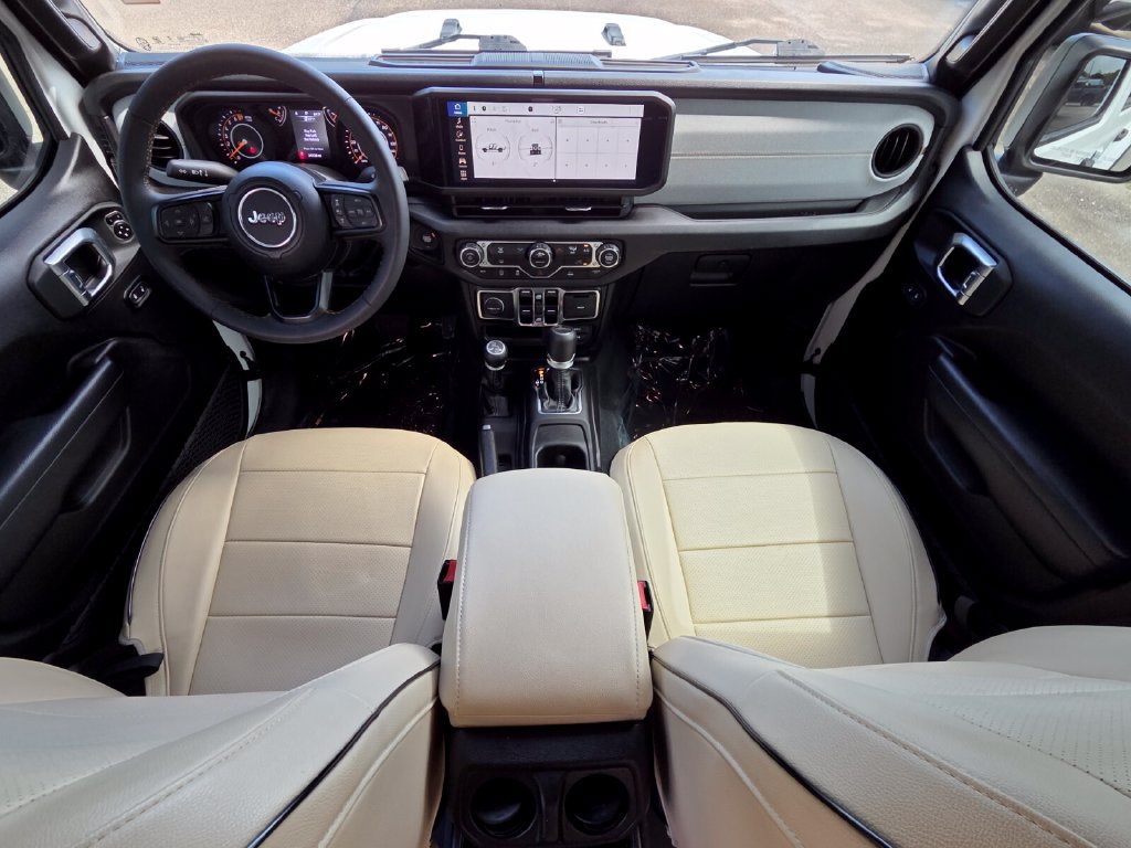 Used 2024 Jeep Gladiator Sport AWD/4WD image 24