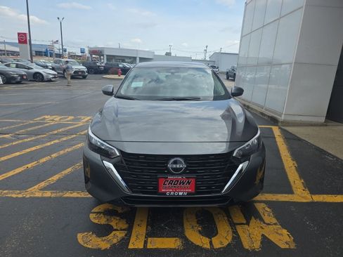 Certified 2025 Nissan Sentra SV w/ Trunk Package image 9