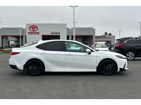 Used 2025 Toyota Camry SE w/ Multimedia Upgrade Package FWD image 3
