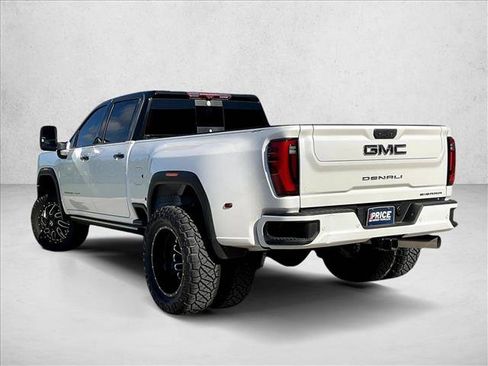 Used 2024 GMC Sierra 3500 Denali Ultimate AWD/4WD image 12