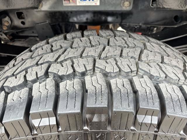 Certified 2021 Ford F250 Platinum w/ Tremor Off-Road Package AWD/4WD image 11