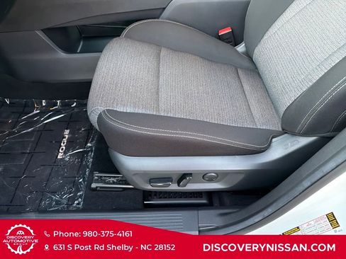 Certified 2023 Nissan Rogue SV image 12