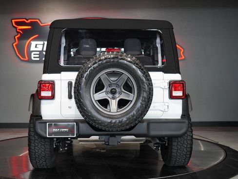 Used 2024 Jeep Wrangler Sport image 31