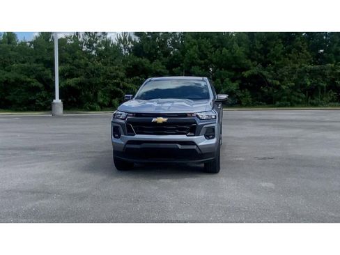 Used 2023 Chevrolet Colorado LT w/ LT Convenience Package image 3