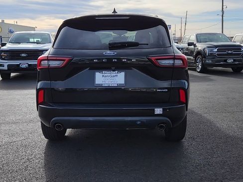 Used 2023 Ford Escape ST-Line image 3
