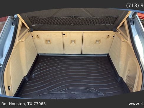 Used 2015 Porsche Macan Turbo image 36