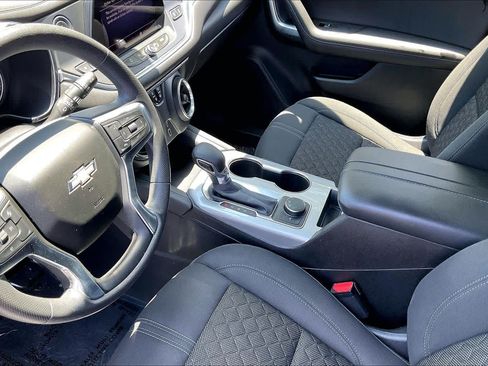 Used 2021 Chevrolet Blazer LT FWD image 18