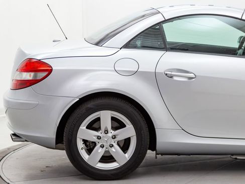 Used 2006 Mercedes-Benz SLK 280 image 17